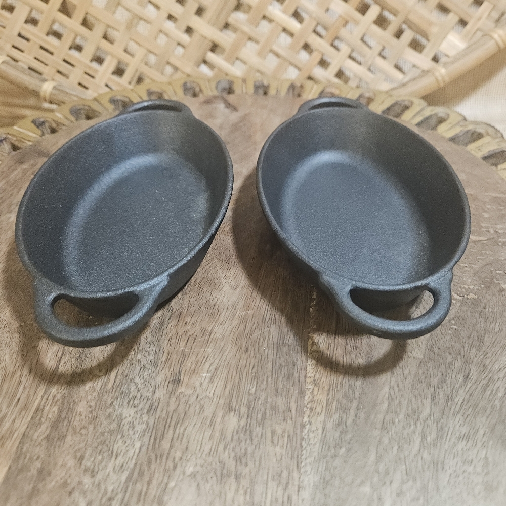 SET OF 2 PIONEER WOMAN MINI CAST IRON OVAL AU GRATIN SINGLE SERVE BAKING DISH - Picture 5 of 14